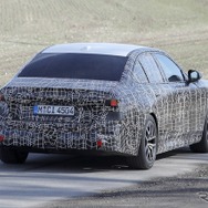 BMW 5シリーズ 改良新型のプロトタイプ