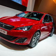 プジョー 308 GTi by PEUGEOT SPORT