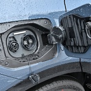 トヨタ クラウンエステート（PHEV）