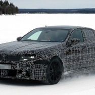 BMW M5セダン 改良新型のプロトタイプ