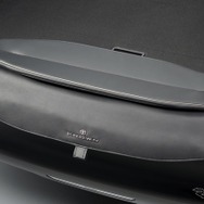トヨタ・クラウン・エステートRS（プラグインハイブリッド車）