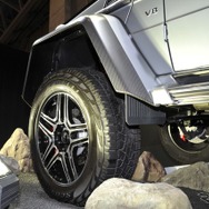 メルセデスベンツ G550 4x4 2（東京オートサロン16）
