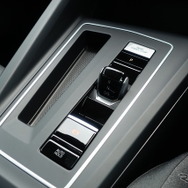 VW ゴルフヴァリアント eTSI アクティブ