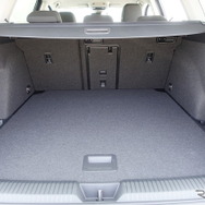 VW ゴルフヴァリアント eTSI アクティブ