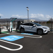 BYD シーライオン7 諏訪湖SAでの充電シーン