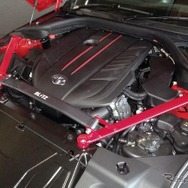 ストラットタワーバー・フロント用　トヨタ・スープラ装着例