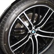 BMW 740i M Sport（東京オートサロン16）