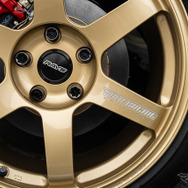 HONDA シビックタイプR × ボルクレーシング TE37 SAGA S-Plus…レイズファンミーティング2025