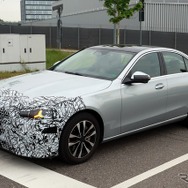 メルセデスベンツ Cクラス 改良新型、量産仕様のプロトタイプ