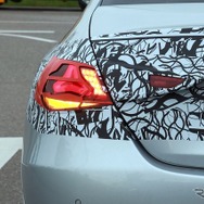 メルセデスベンツ Cクラス 改良新型、量産仕様のプロトタイプ