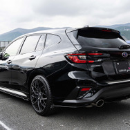 SUBARU レヴォーグ × レイズ ベルサス VV25M