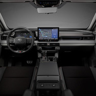 トヨタ RAV4 GRスポーツ