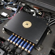DSPとしてチョイスしたのはリゾルトのT-DSP mk2。パワーアンプ同様にスピーカーの音を最大限引き出すユニットとして選ばれた。