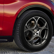 アルファロメオ ステルヴィオ 2.0 TURBO Q4 スプリント