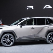トヨタ RAV4 新型：CORE