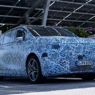 メルセデスベンツの新型電気ミニバン『VLE』のプロトタイプ