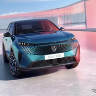 プジョー3008新型（ハイブリッド）