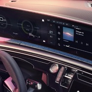 プジョー3008新型（ハイブリッド）
