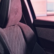 プジョー3008新型（ハイブリッド）
