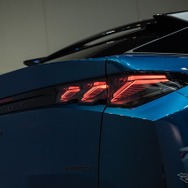 プジョー3008GT ハイブリッド