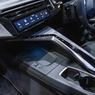 プジョー3008GT ハイブリッド