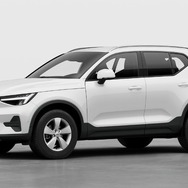 ボルボ XC40 Essential B3