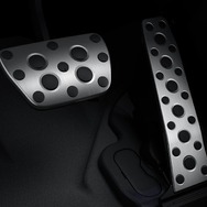 特別仕様車 SPORT RS“THE 70th”専用アルミペダル