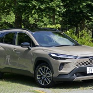 トヨタ カローラクロス Z・E-Four