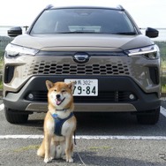 トヨタ カローラクロス Z・E-Four