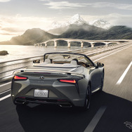 レクサス LC500コンバーチブルの特別仕様車「PINNACLE」