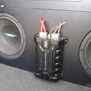 愛車でクラブサウンド！ 夫婦で楽しむプリウスαの低音チューン［car audio newcomer］by EPIC　前編