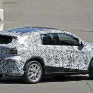 メルセデスベンツ GLA 次期型のプロトタイプ