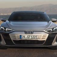 アウディS e-tron GT