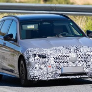 メルセデスベンツ Cクラス・ステーションワゴン 改良新型のプロトタイプ