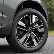 ボルボ XC60 ウルトラB5 AWD