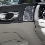 ボルボ XC60 ウルトラB5 AWD