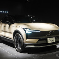 ボルボ EX30 クロスカントリー
