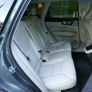 ボルボ XC60 Ultra B5 AWD