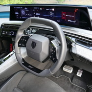 プジョー3008 GT HYBRID アルカンターラパッケージ