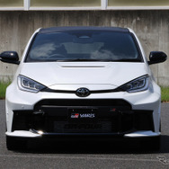 トヨタ GRヤリス 25式「エアロパフォーマンスパッケージ」