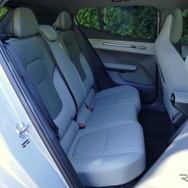 ボルボ EX30 Cross Country（クロスカントリー）