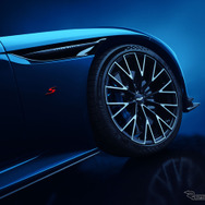 アストンマーティン DB12 S