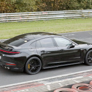ポルシェ パナメーラ ターボGT 市販型のプロトタイプ