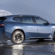 BMW iX3 標準タイプ