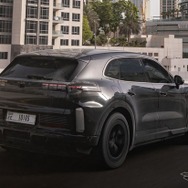 ポルシェ『カイエン』次期型のEVプロトタイプ