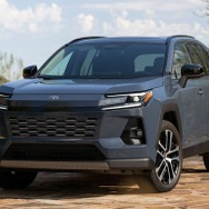 トヨタ RAV4 ハイブリッド 新型（米国仕様）