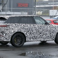 レンジローバー・スポーツSV 改良新型のプロトタイプ