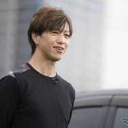 レーシングドライバー 立川 祐路さん