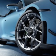 ポルシェ『911 GT3』現行型（992.2）向けのマンタイキット装着車