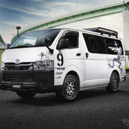 RAYS チームデイトナ M9+ × トヨタ ハイエース